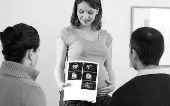 子宫切除可以怀孕_八岁女孩子宫切除_2个卵泡做试管婴儿几率大吗？